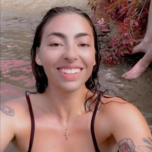 Meet your Posher, Daniela